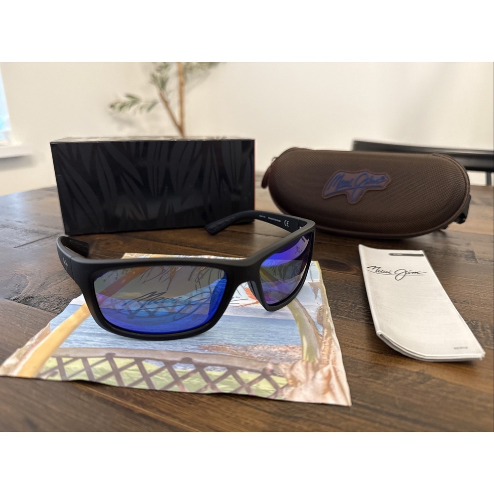 Maui Jim Kanaio Coast Sunglasses Matte Black Blue Lenses STG-BG Case New